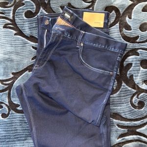 Huge Boss Mens Dark Denim sz 38/30 brand new without tags. Tapered fit